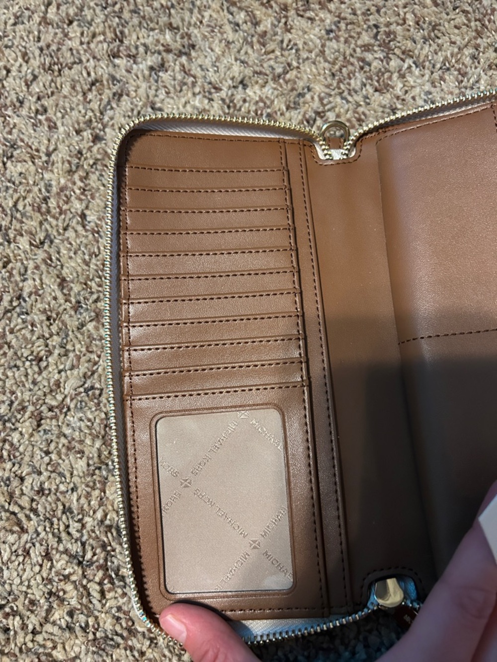 Michael Kors Jet Set wristlet NWT - Picture 8 of 8